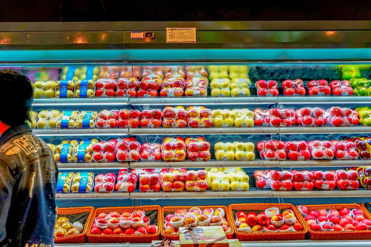 超市内景 水果专柜