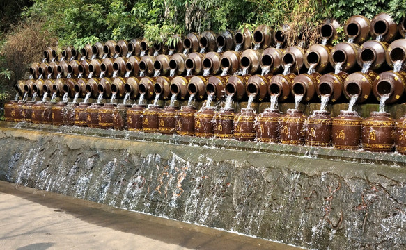 酒坛景点