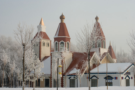 公园雪景