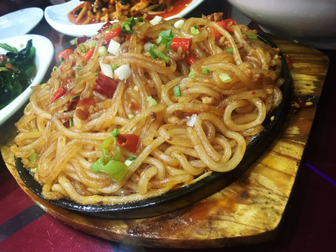 铁板粉条