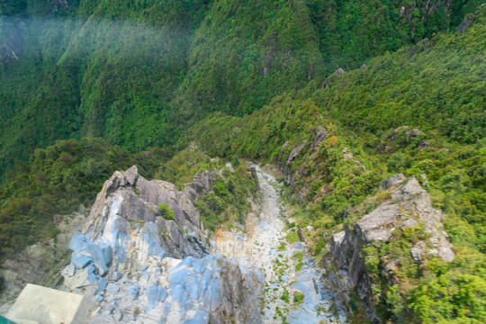 苍山峡谷