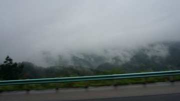 高速路云雾