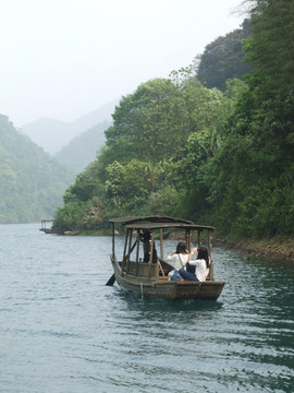 东江小木船