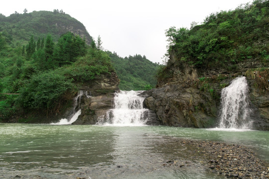 小瀑布
