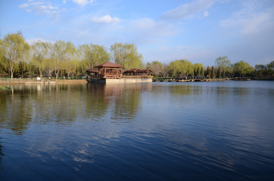 湖泊建筑美景
