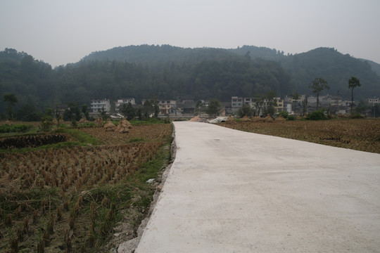 通村水泥路