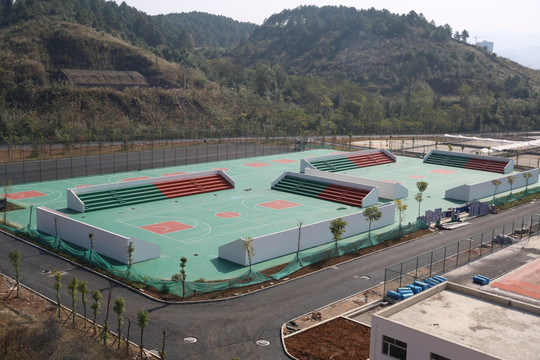 橡胶篮球场
