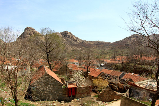 小山村