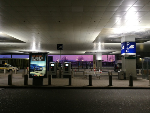 法兰克福机场的早晨
