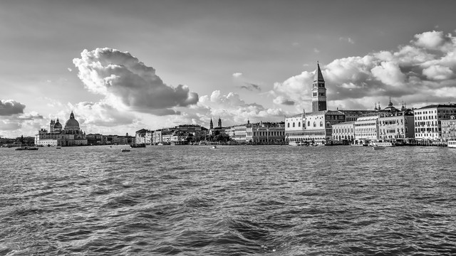 威尼斯 黑白照片