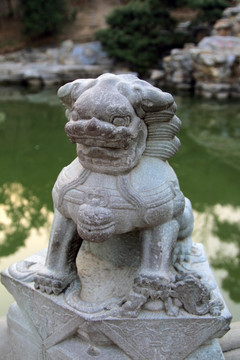 狮子雕塑