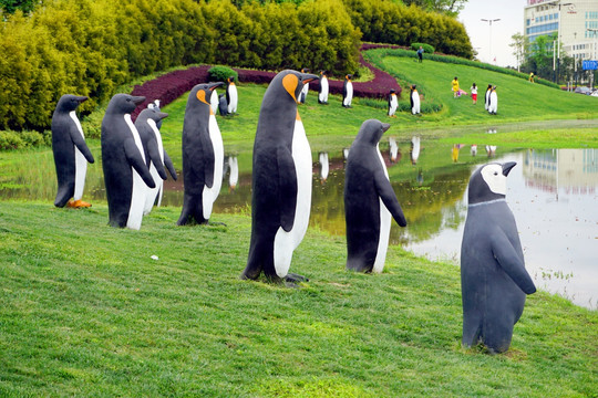 园林景观 企鹅雕塑