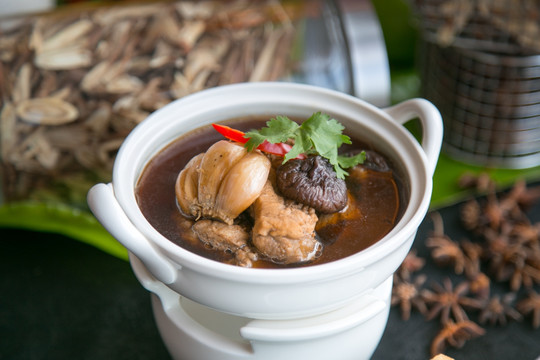 肉骨茶