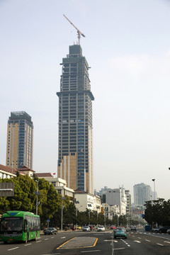 一元路江边在建高楼