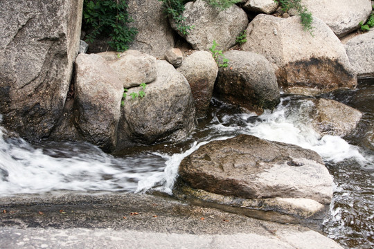 小溪流水 山间瀑布 山中溪流