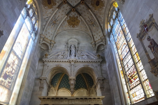 法国尚蒂伊城堡 大厅装饰 教堂