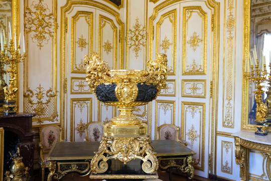 法国古堡装饰 室内装饰 金饰品