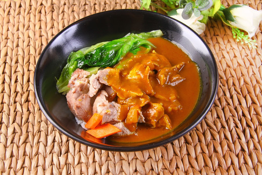 咖喱牛肉饭