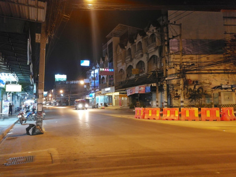 清迈街头夜景