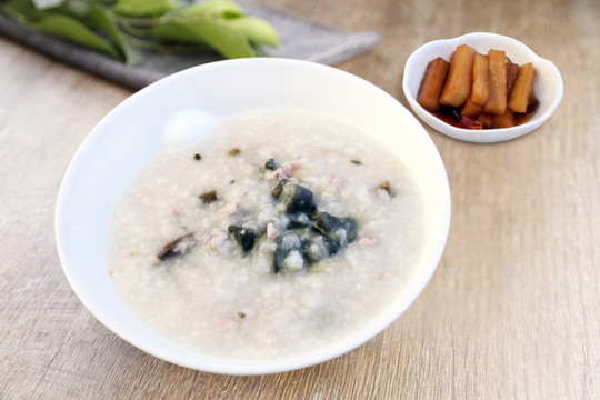 皮蛋瘦肉粥