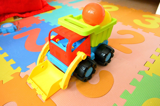 儿童玩具 玩具车 爬行垫
