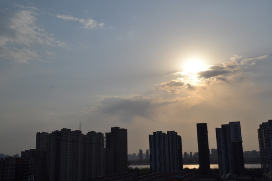 黄昏