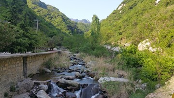 溪水