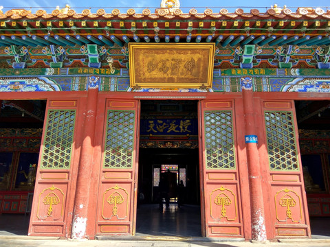 中华古典彩绘建筑，佛泽万物