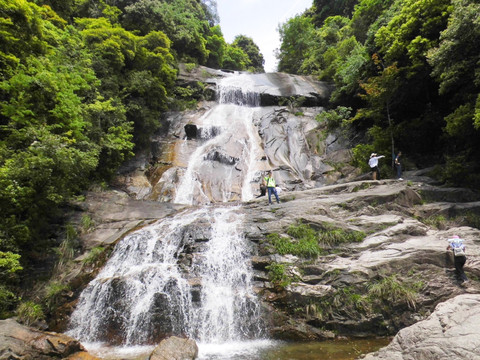 武平梁野山瀑布