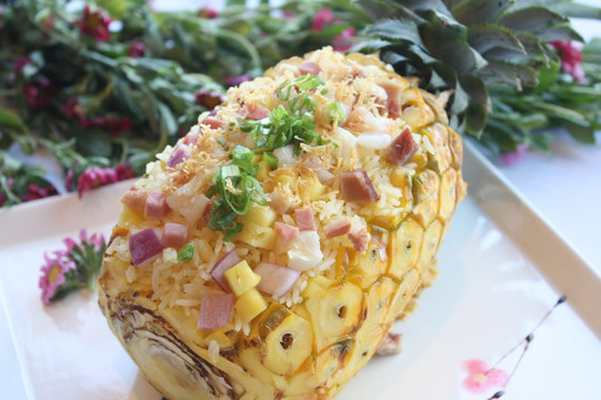 菠萝炒饭
