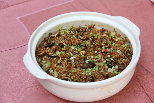 鳝丝鹿血焗饭