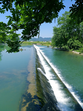 拦水坝