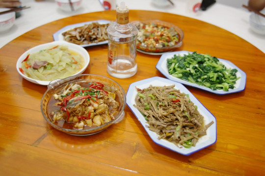 徽州农家菜  餐桌