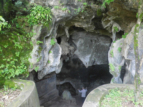 石灰岩溶洞地貌