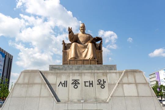韩国首尔光化门广场世宗大王铜像
