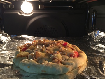 烤箱烤披萨 