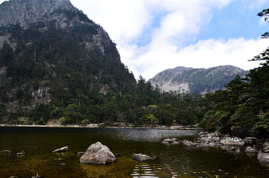 螺髻山黑龙潭