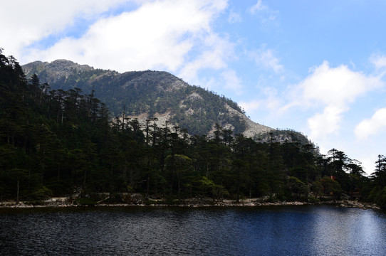 螺髻山风光