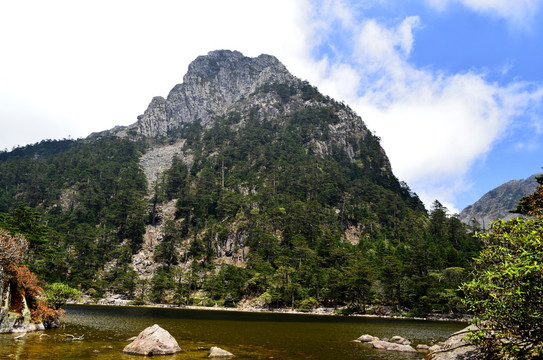 螺髻山风光
