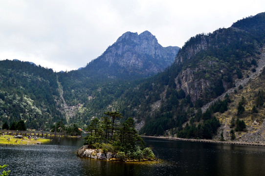 螺髻山风光