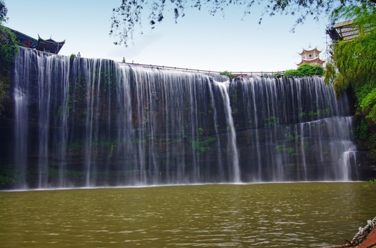 瀑布风景