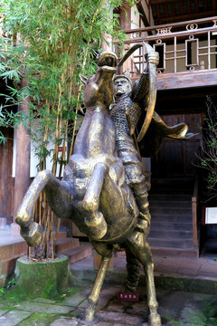 古代武士 雕像
