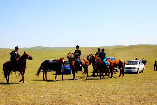 骑马的蒙古族