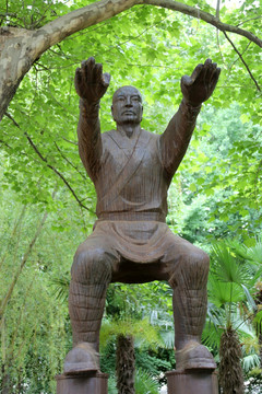 少林武僧雕塑
