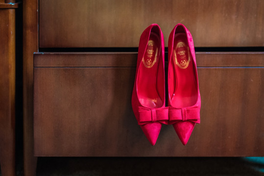 红鞋子 婚鞋