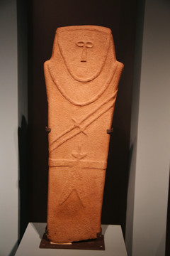 公元前4千年砂岩人形石碑卡耶特