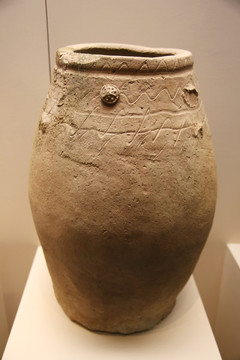 公元前3世纪沙特陶罐