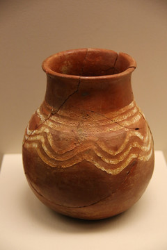 公元前1千纪沙特波浪纹陶罐