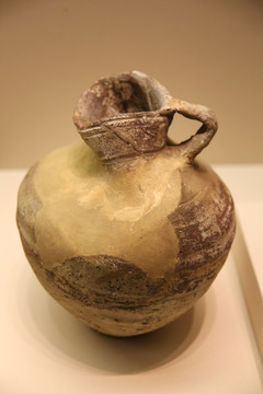 公元前前3世纪沙特陶罐