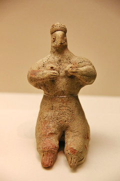 公元前3世纪沙特陶塑像
